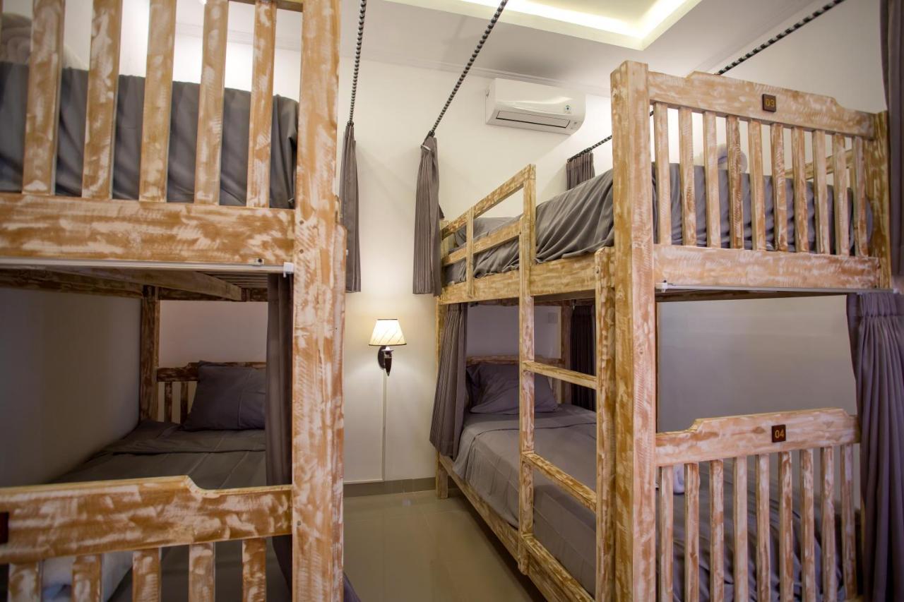 Seven Angels Villa And Hostel Toyapakeh Екстериор снимка