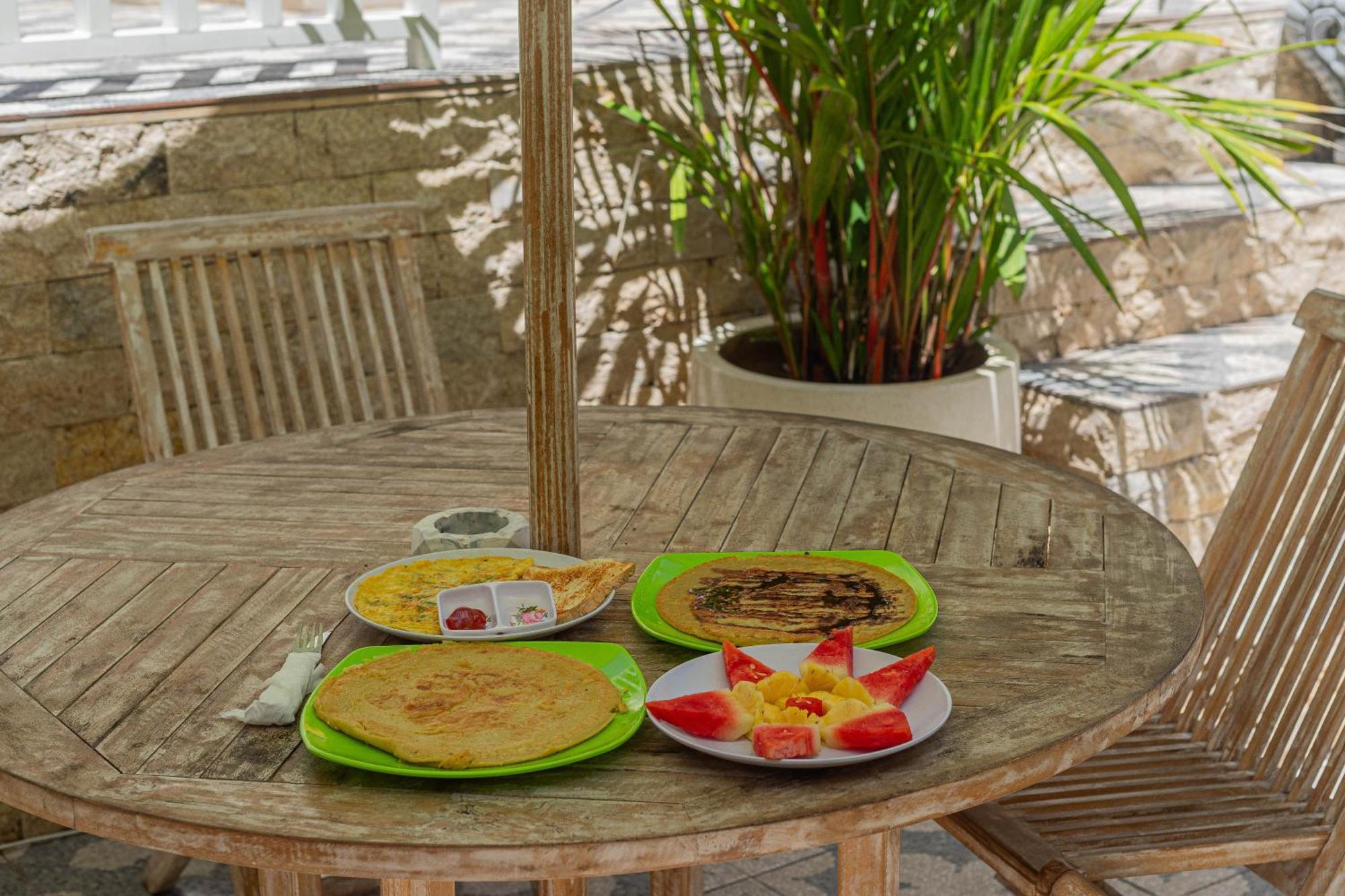 Seven Angels Villa And Hostel Toyapakeh Екстериор снимка