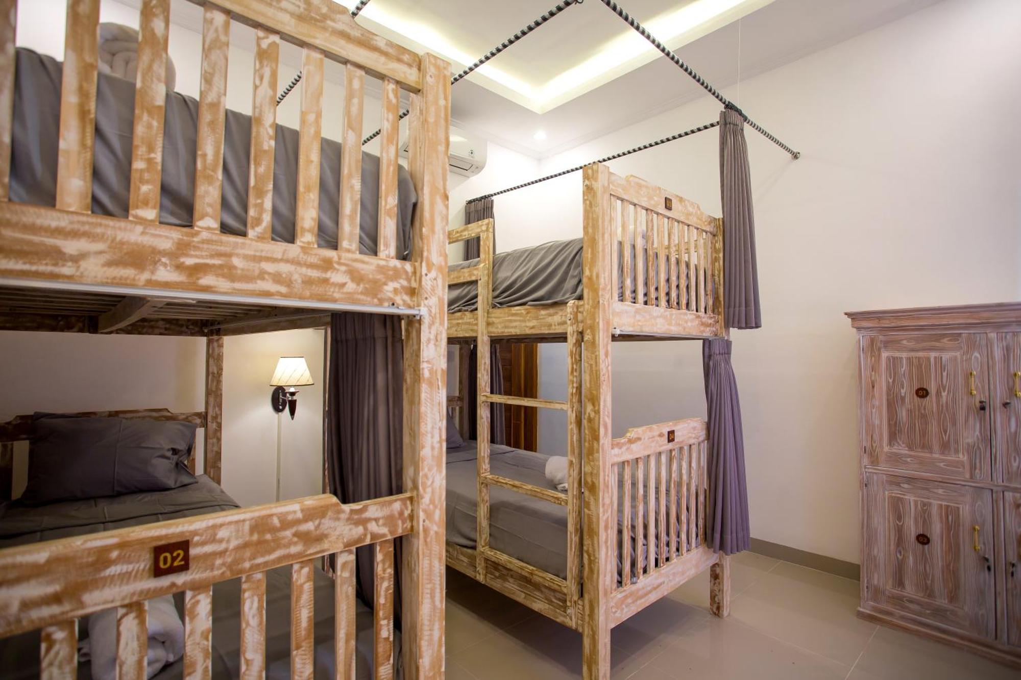 Seven Angels Villa And Hostel Toyapakeh Екстериор снимка