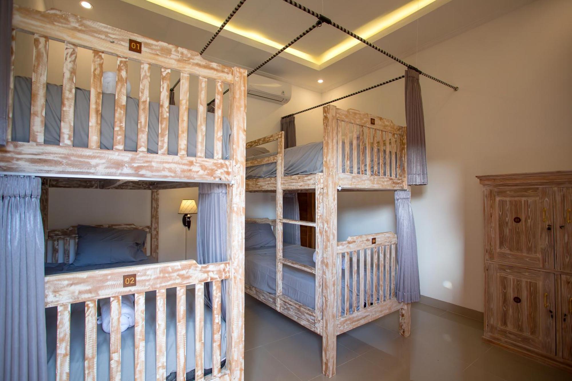 Seven Angels Villa And Hostel Toyapakeh Екстериор снимка